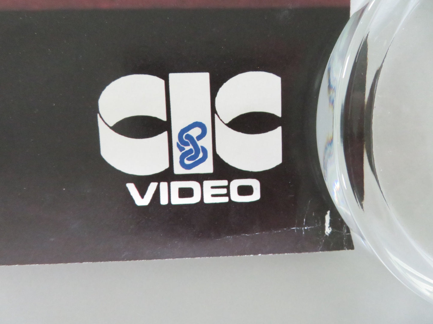 LEGAL EAGLES VHS VIDEO POSTER ROBERT REDFORD DEBRA WINGER DARYL HANNAH 1986 - Rendezvous Cinema