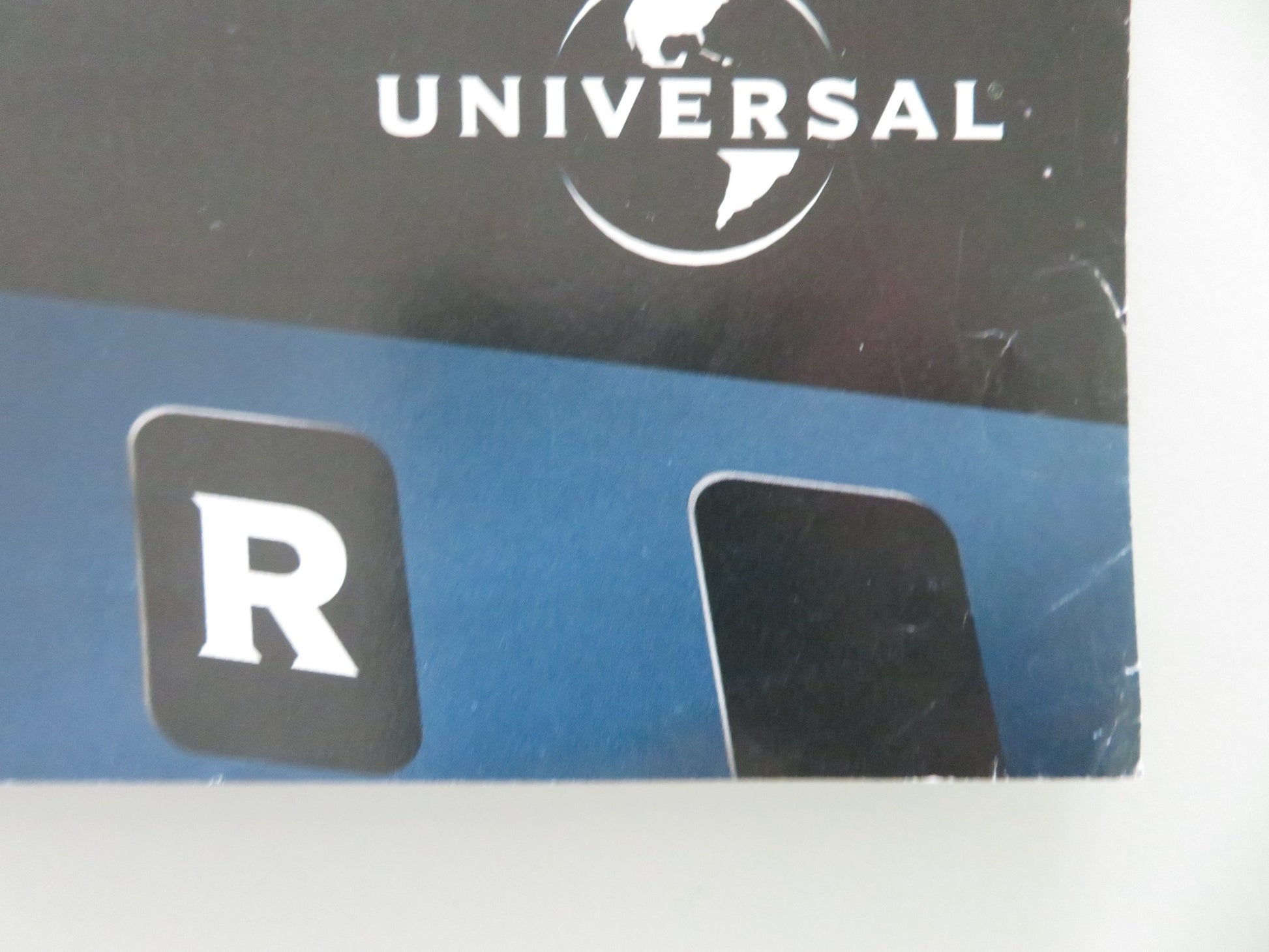 VIRUS VHS VIDEO POSTER JAMIE LEE CURTIS WILLIAM BALDWIN 1999 - Rendezvous Cinema