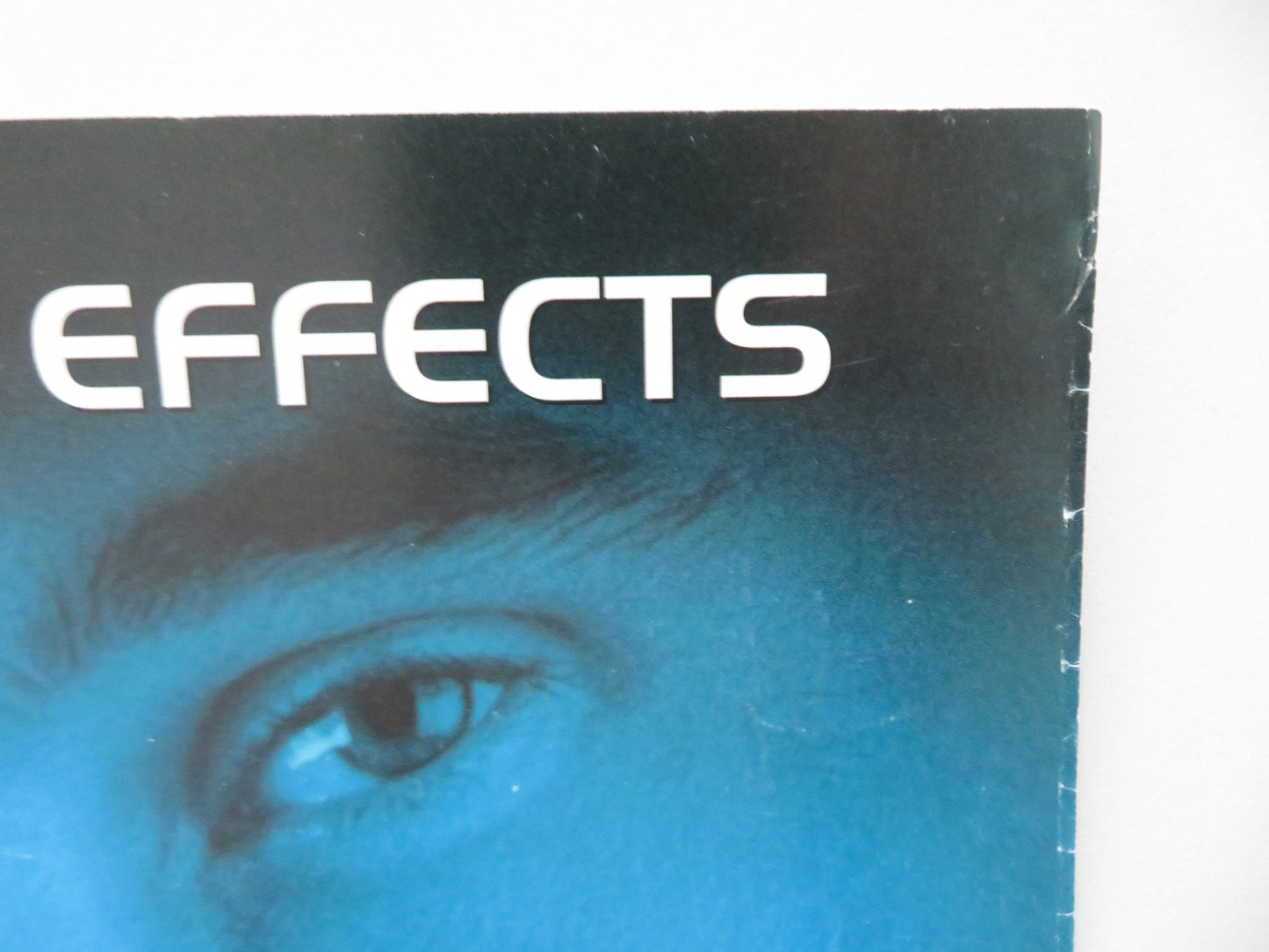 VIRUS VHS VIDEO POSTER JAMIE LEE CURTIS WILLIAM BALDWIN 1999 - Rendezvous Cinema