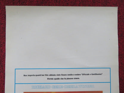 AN OFFICER AND A GENTLEMAN ITALIAN LOCANDINA POSTER RICHARD GERE D. WINGER 1983 - Rendezvous Cinema