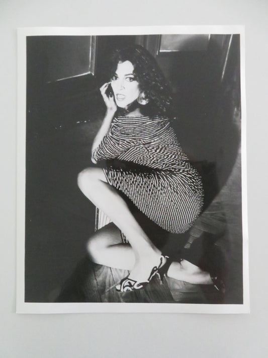 LAW OF DESIRE - A MOVIE STILL PHOTO CARMEN MAURA ANTONIO BANDERAS 1987 - Rendezvous Cinema