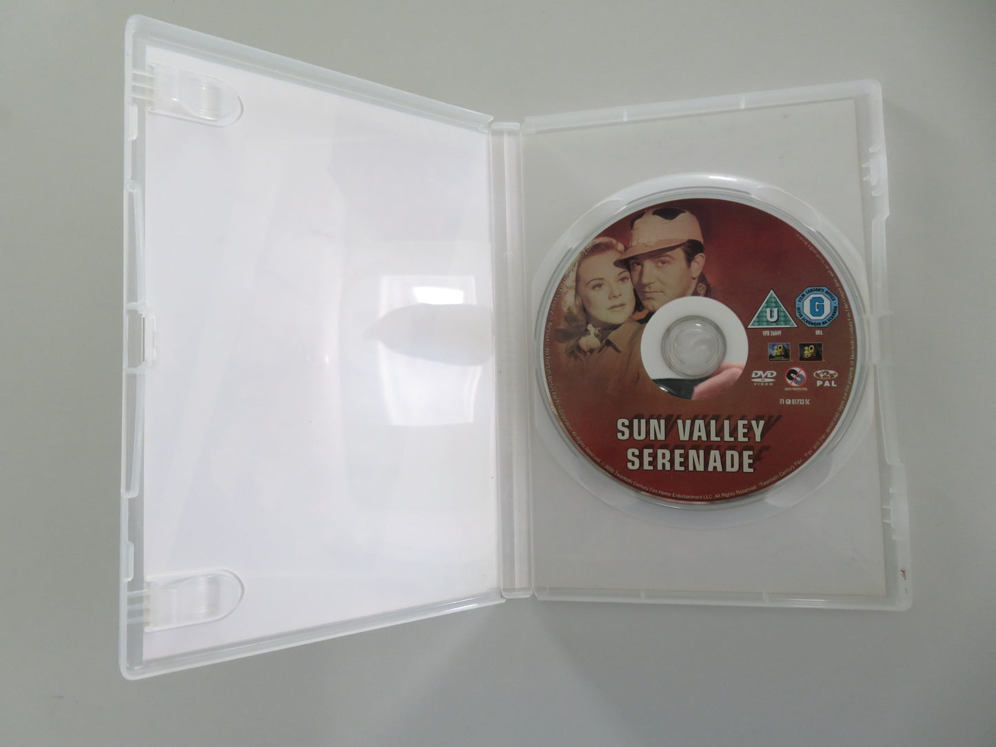 SUN VALLEY SERENADE (DVD) SONJA HENIE JOHN PAYNE 1941 REGION 2 - Rendezvous Cinema