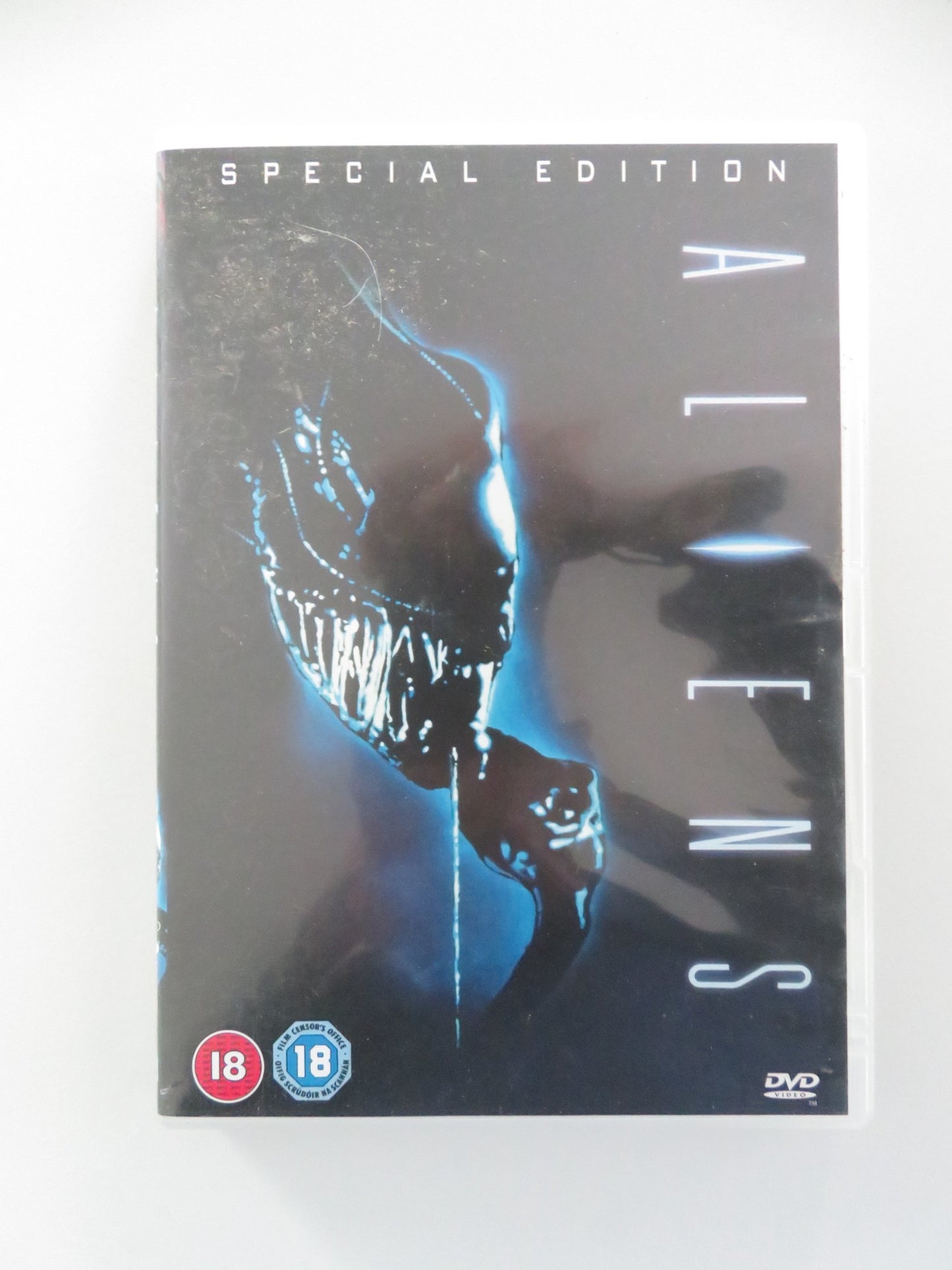 ALIENS - SPECIAL EDITION (DVD) SIGOURNEY WEAVER CARRIE HENN 1986 REGION 2