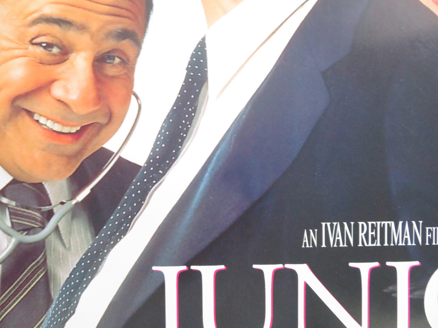 JUNIOR VHS VIDEO POSTER ROLLED ARNOLD SCHWARZENEGGER DANNY DEVITO 1994 Rendezvous Cinema Movie posters