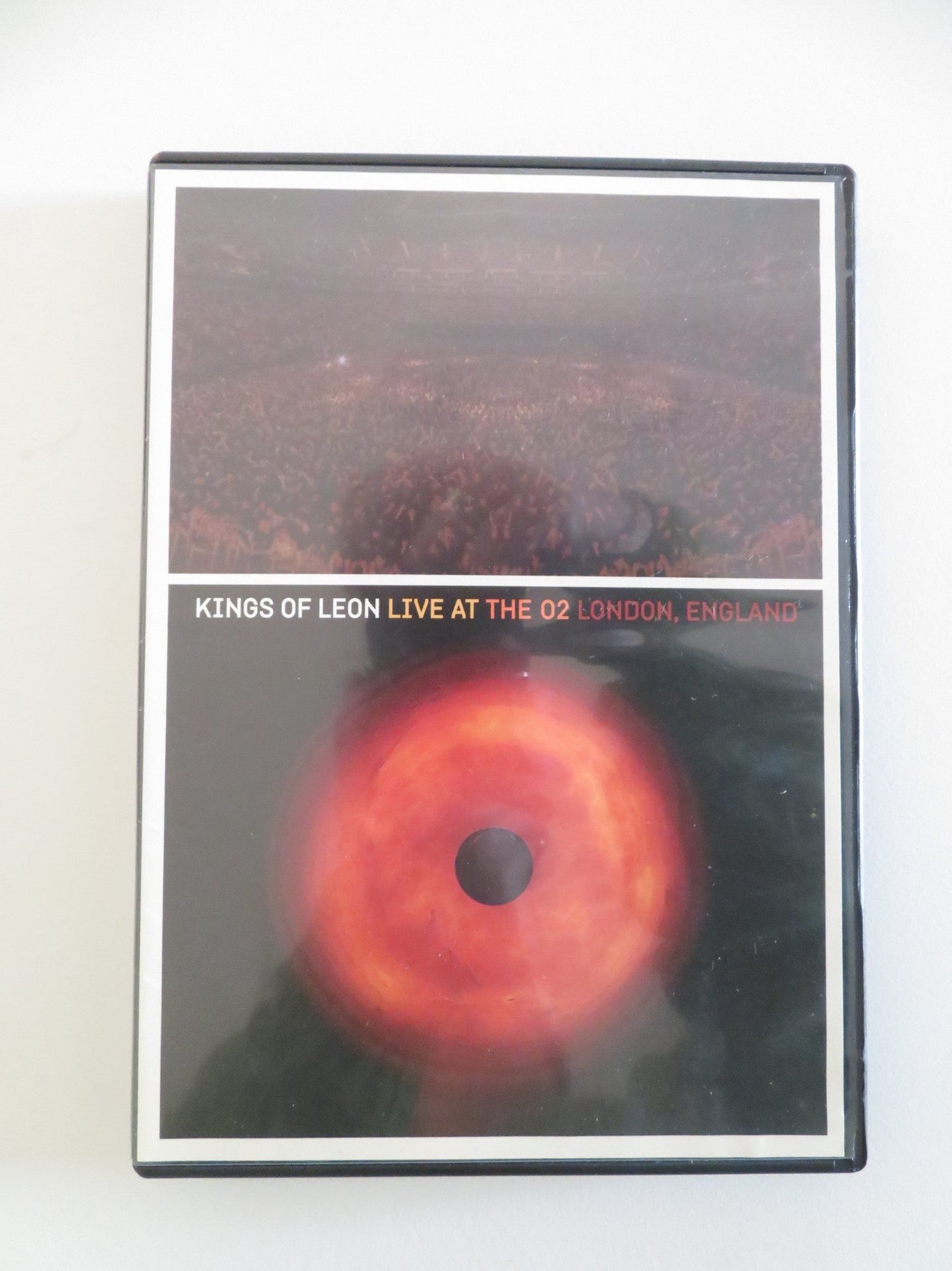 KINGS OF LEON LIVE AT THE O2 LONDON, ENGLAND (DVD) CALEB FOLLOWILL 2009 REGION 1 - Rendezvous Cinema