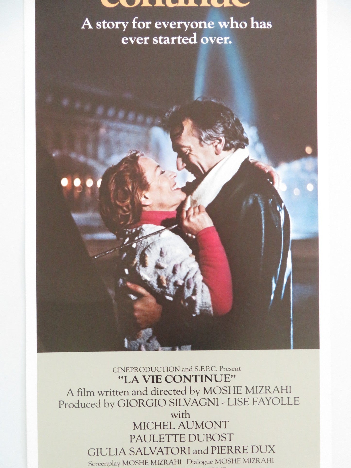 LA VIE CONTINUE US INSERT POSTER ANNIE GIRARDOT JEAN - PIERRE CASSEL 1982 Movie posters