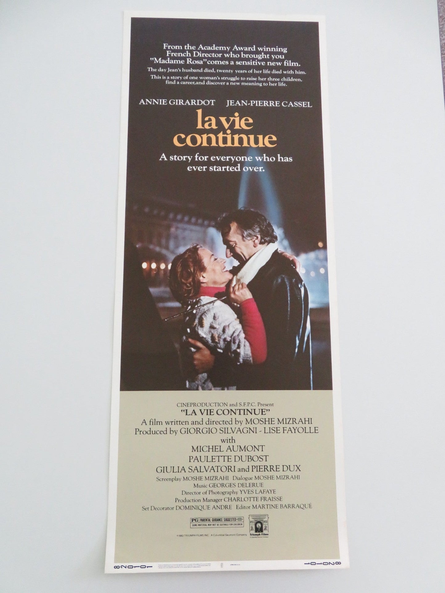 LA VIE CONTINUE US INSERT POSTER ANNIE GIRARDOT JEAN - PIERRE CASSEL 1982 Movie posters