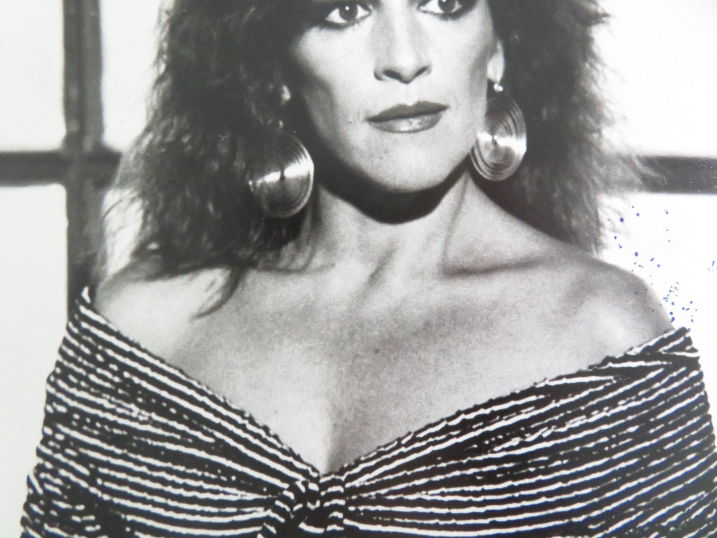LAW OF DESIRE - C MOVIE STILL PHOTO CARMEN MAURA 1987 Movie posters