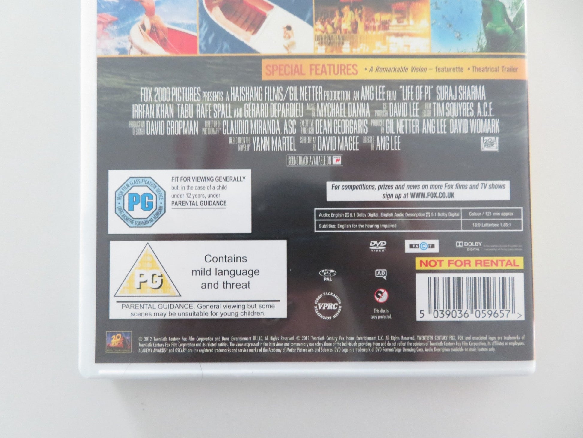 LIFE OF PI (DVD) SURAJ SHARMA IRRFAN KHAN 2012 REGION 2 Movie posters