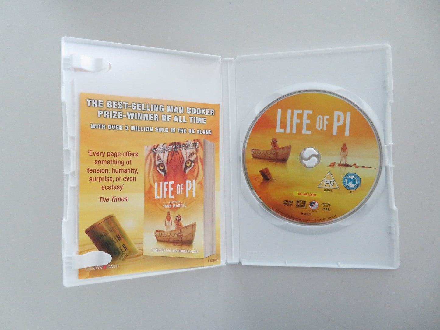 LIFE OF PI (DVD) SURAJ SHARMA IRRFAN KHAN 2012 REGION 2 Movie posters