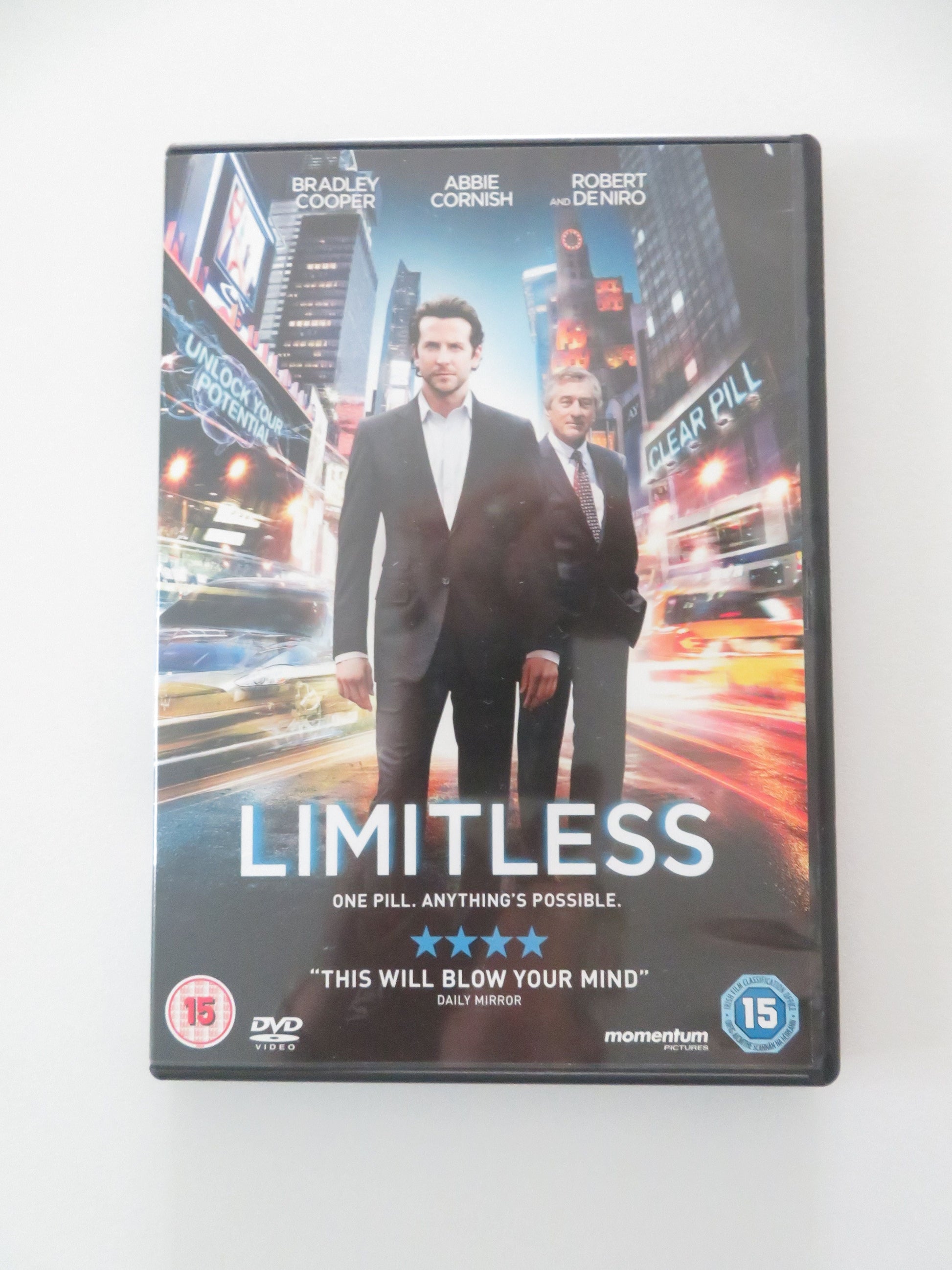 Limitless (DVD) Bradley Cooper Anna Friel Robert De Niro 2011 Region 2 Movie posters