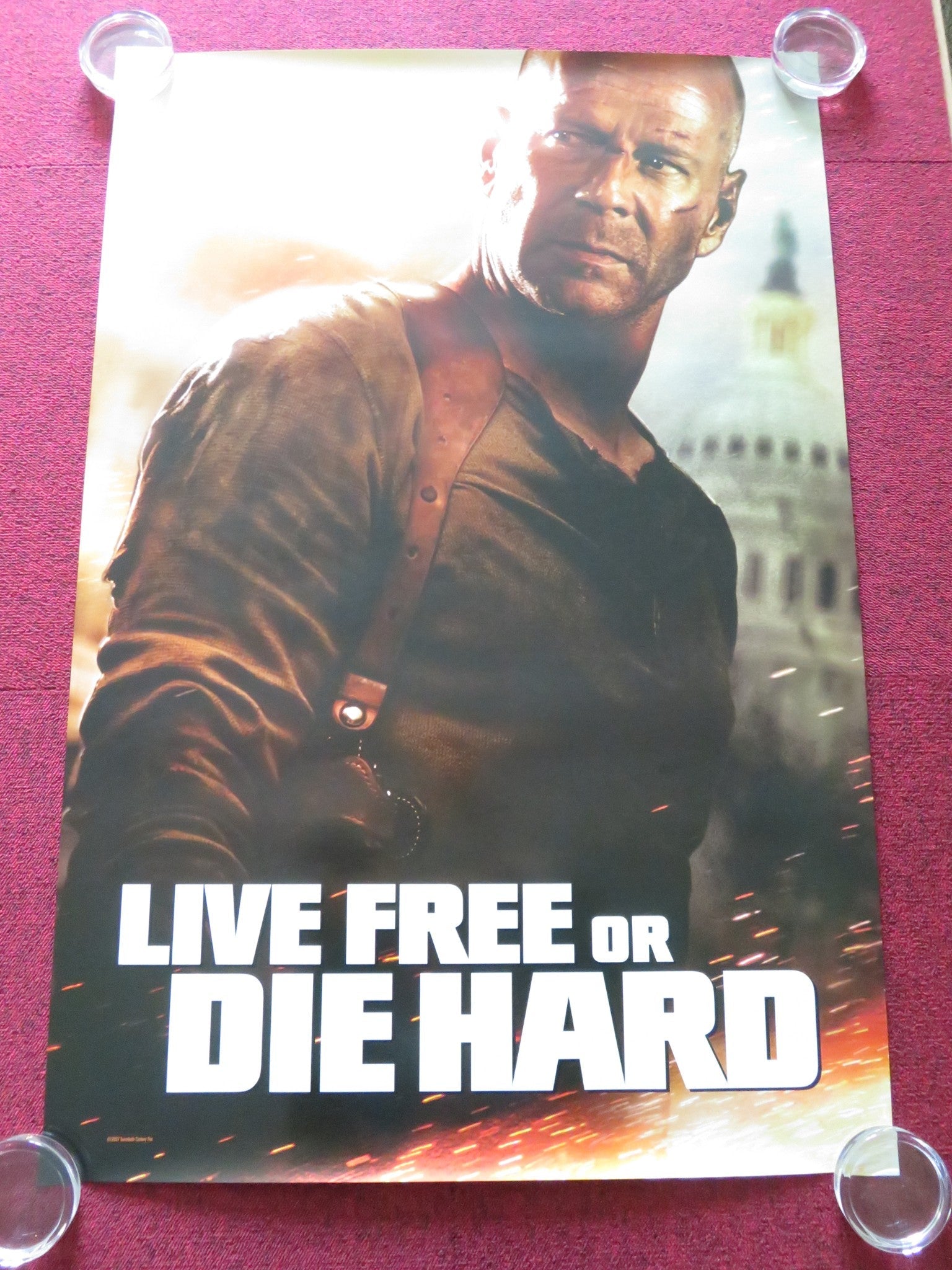 LIVE FREE OR DIE HARD US ONE SHEET ROLLED POSTER BRUCE WILLIS 2007 Rendezvous Cinema Movie posters