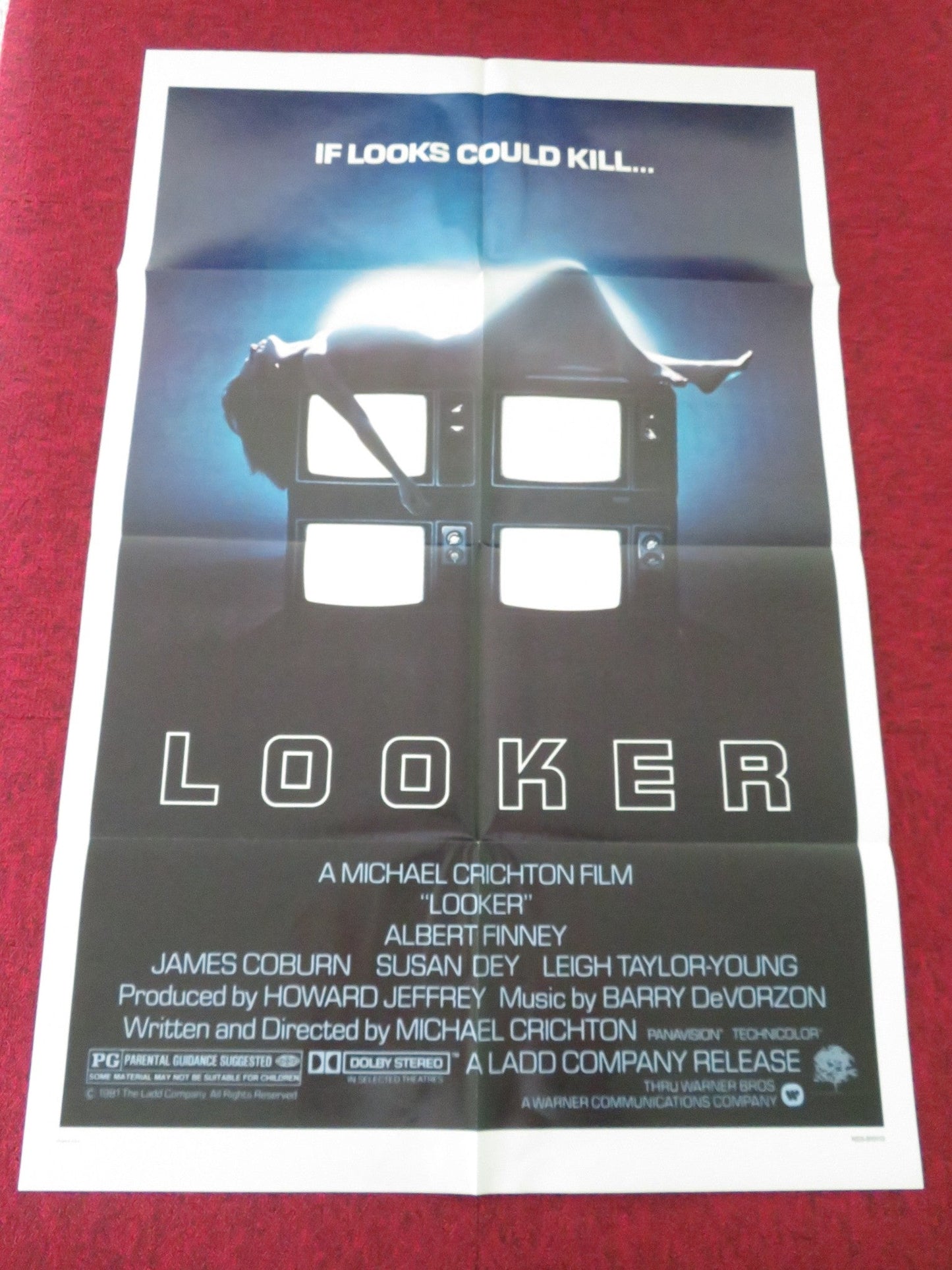 LOOKER FOLDED US ONE SHEET POSTER JAMES COBURN SUSAN DEY 1981 Movie posters