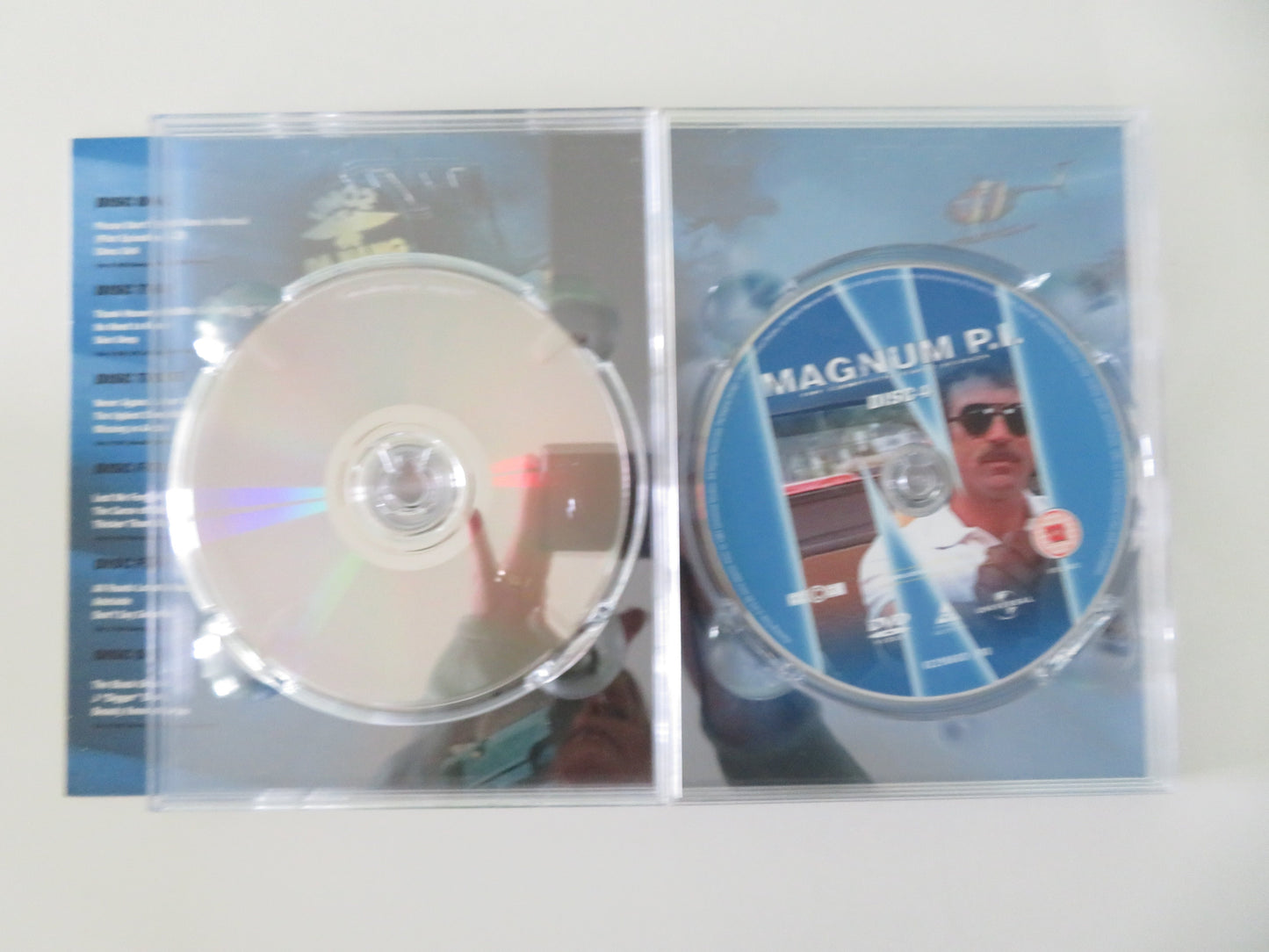 Magnum P. I. -The Complete First Season (DVD BoxSet) Tom Selleck 1980 Region 2,4 Movie posters