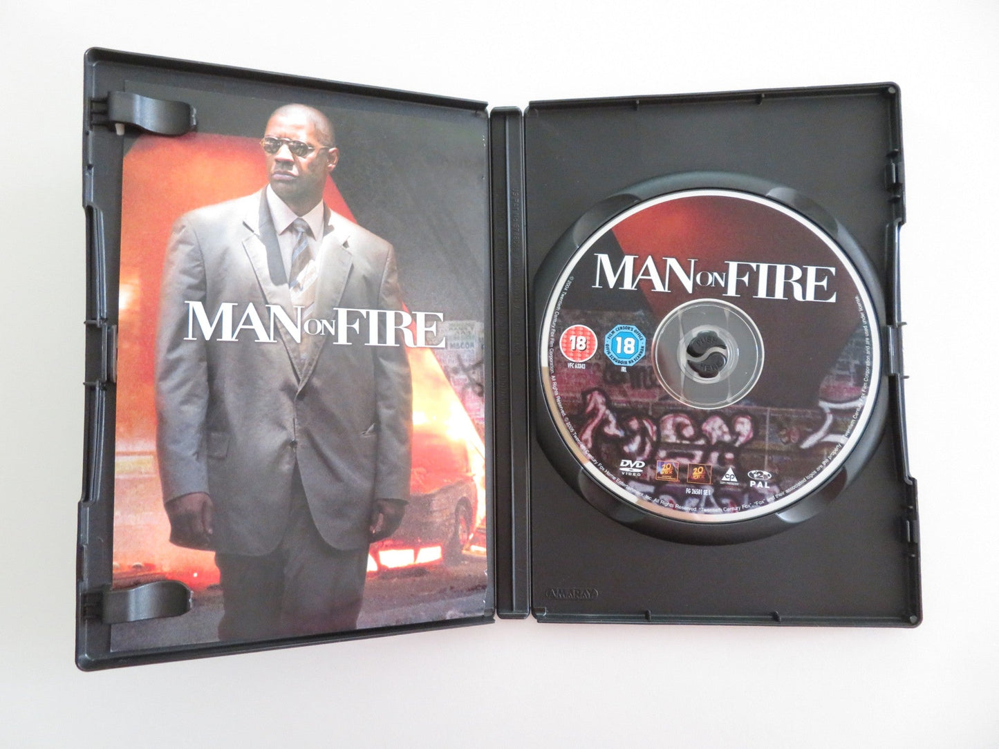 MAN ON FIRE (DVD) DENZEL WASHINGTON DAKOTA FANNING 2004 REGION 2 Movie posters