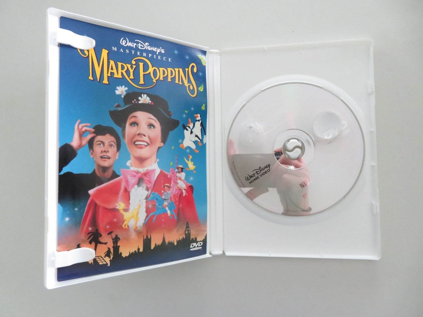 MARY POPPINS (DVD) DISNEY JULIE ANDREWS DICK VAN DYKE 1964 REGION 1 Movie posters