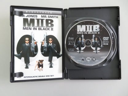 Men in Black II - Double Disc Set (DVD) Will Smith Tommy Lee Jones 2002 Region 2 Movie posters