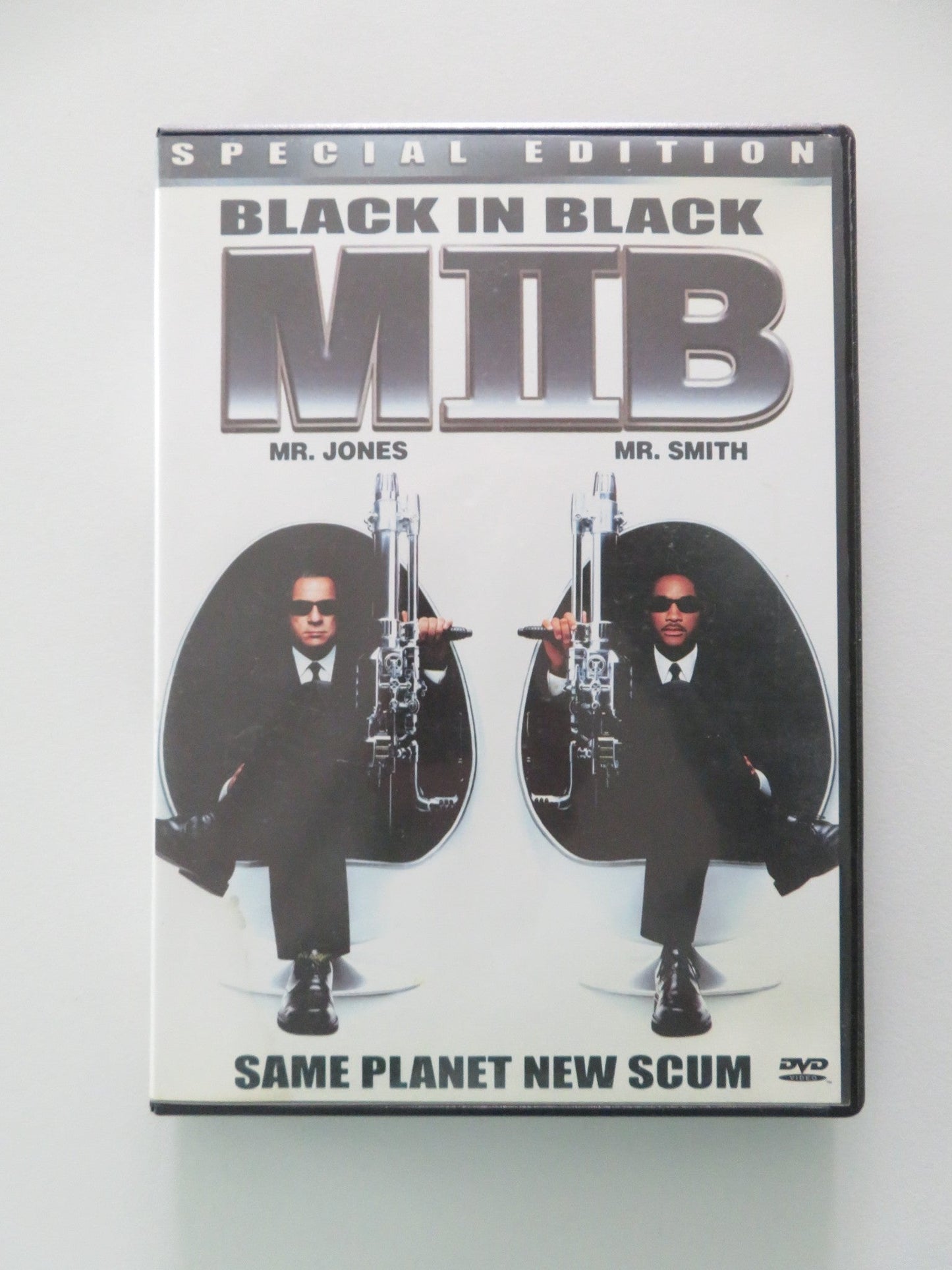 Men in Black II (DVD) Will Smith Tommy Lee Jones 2002 Region ALL Movie posters