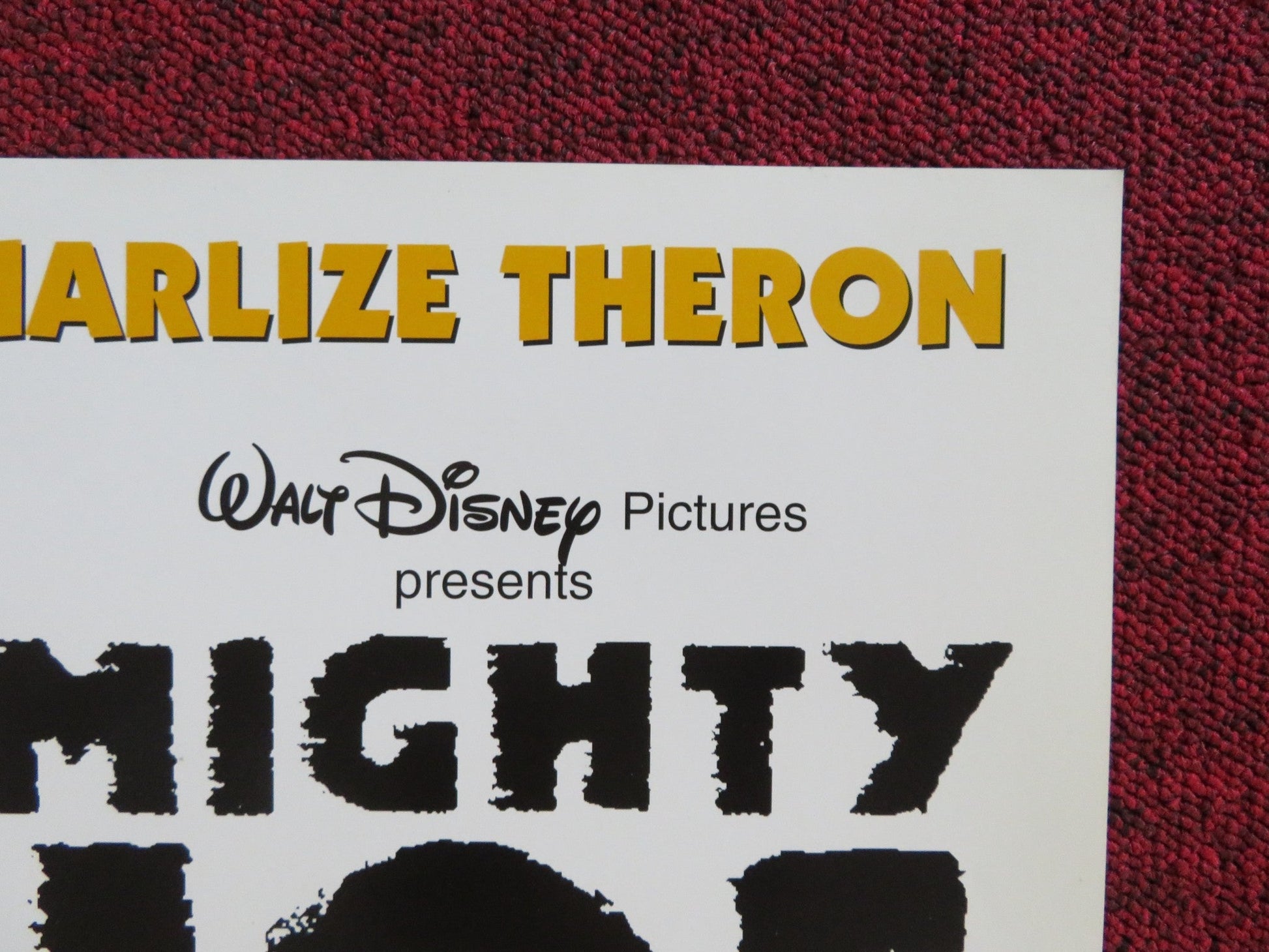 MIGHTY JOE YOUNG VHS VIDEO POSTER DISNEY BILL PAXTON CHARLIZE THERON 1998 Rendezvous Cinema Movie posters