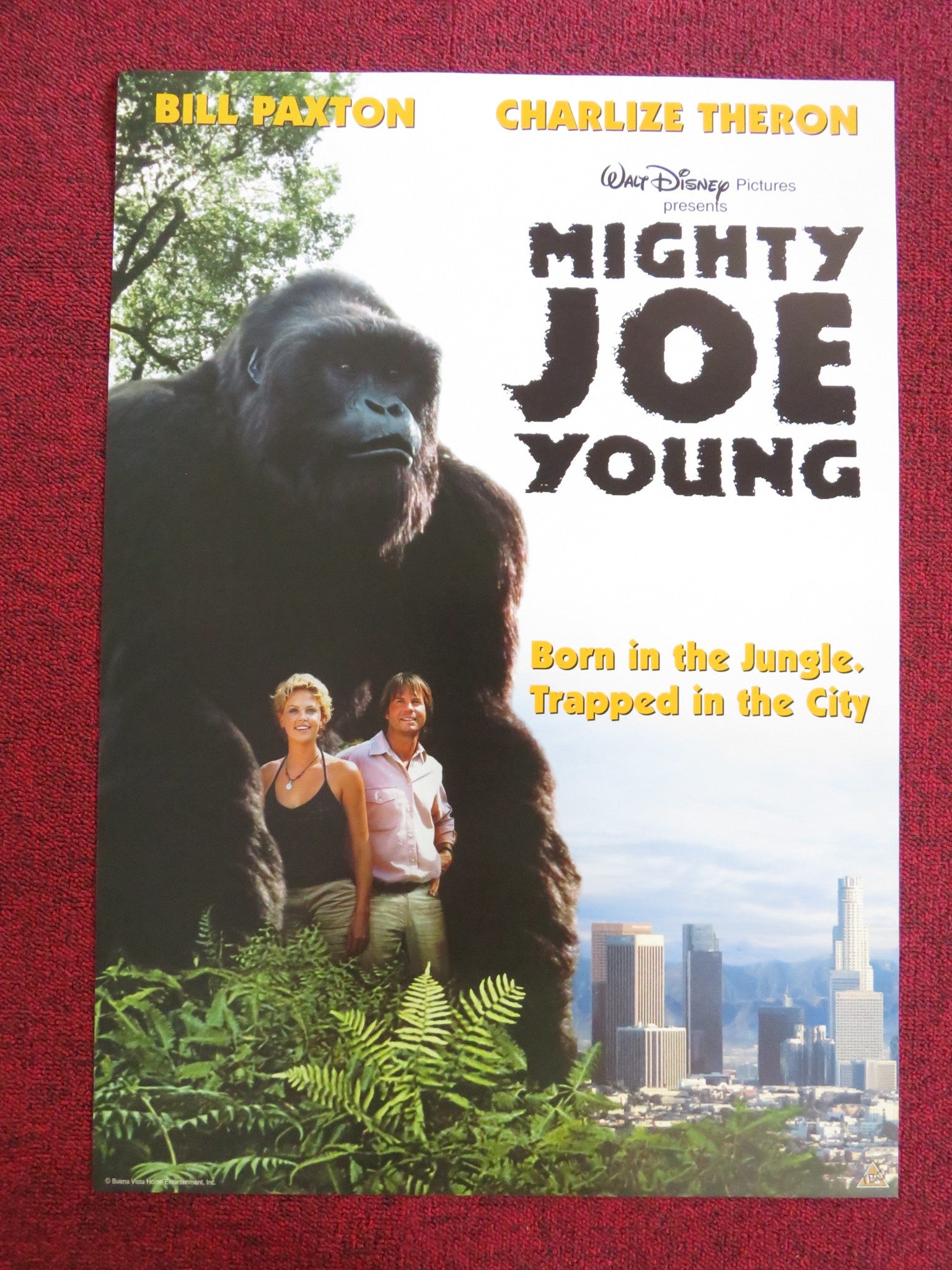 MIGHTY JOE YOUNG VHS VIDEO POSTER DISNEY BILL PAXTON CHARLIZE THERON 1998 Rendezvous Cinema Movie posters