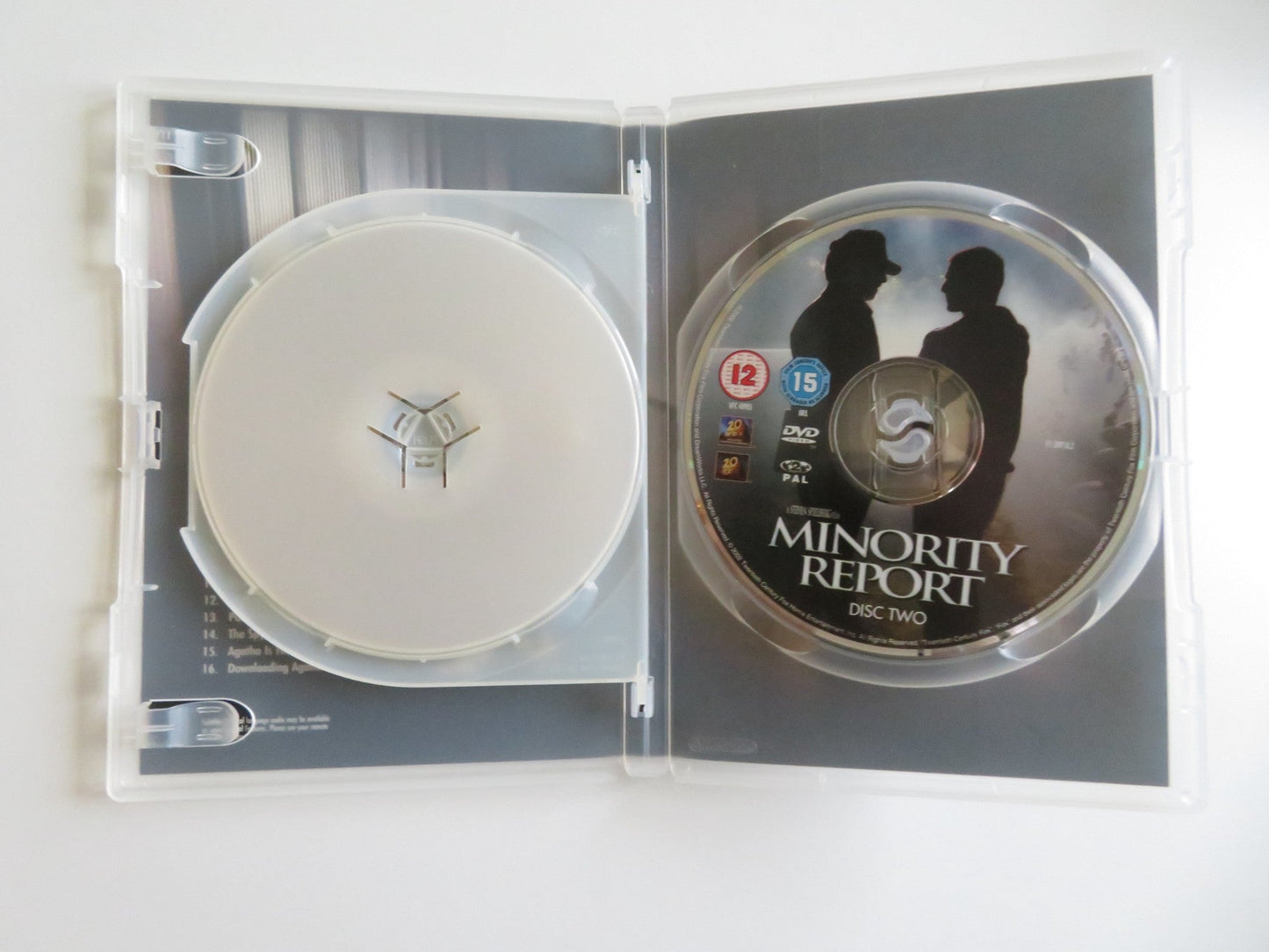 MINORITY REPORT - 2 DISC SET (DVD) TOM CRUISE COLIN FARRELL 2002 REGION 2 Movie posters