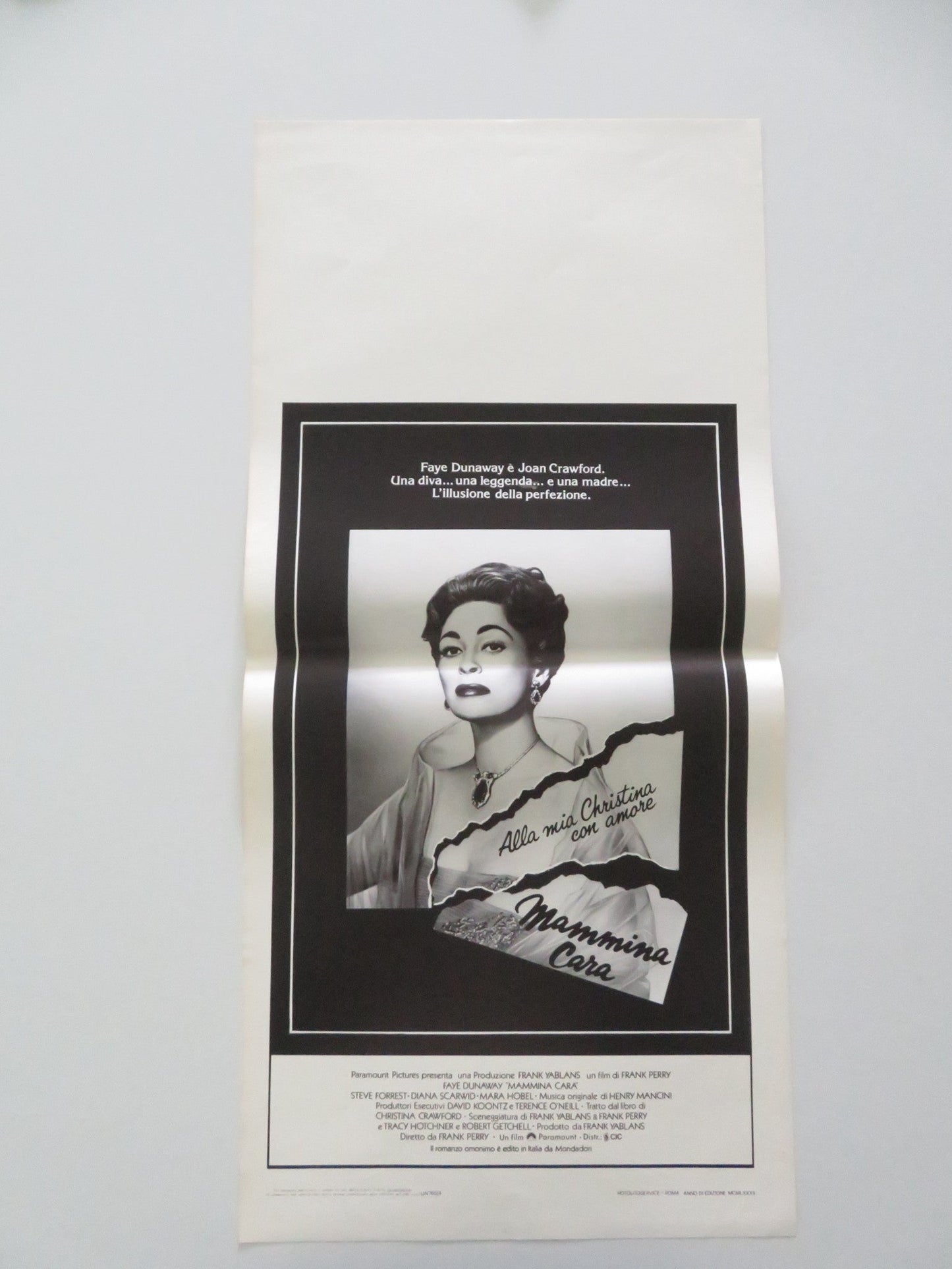 MOMMIE DEAREST ITALIAN LOCANDINA POSTER FAYE DUNAWAY JOAN CRAWFORD (BIO) 1982 Movie posters