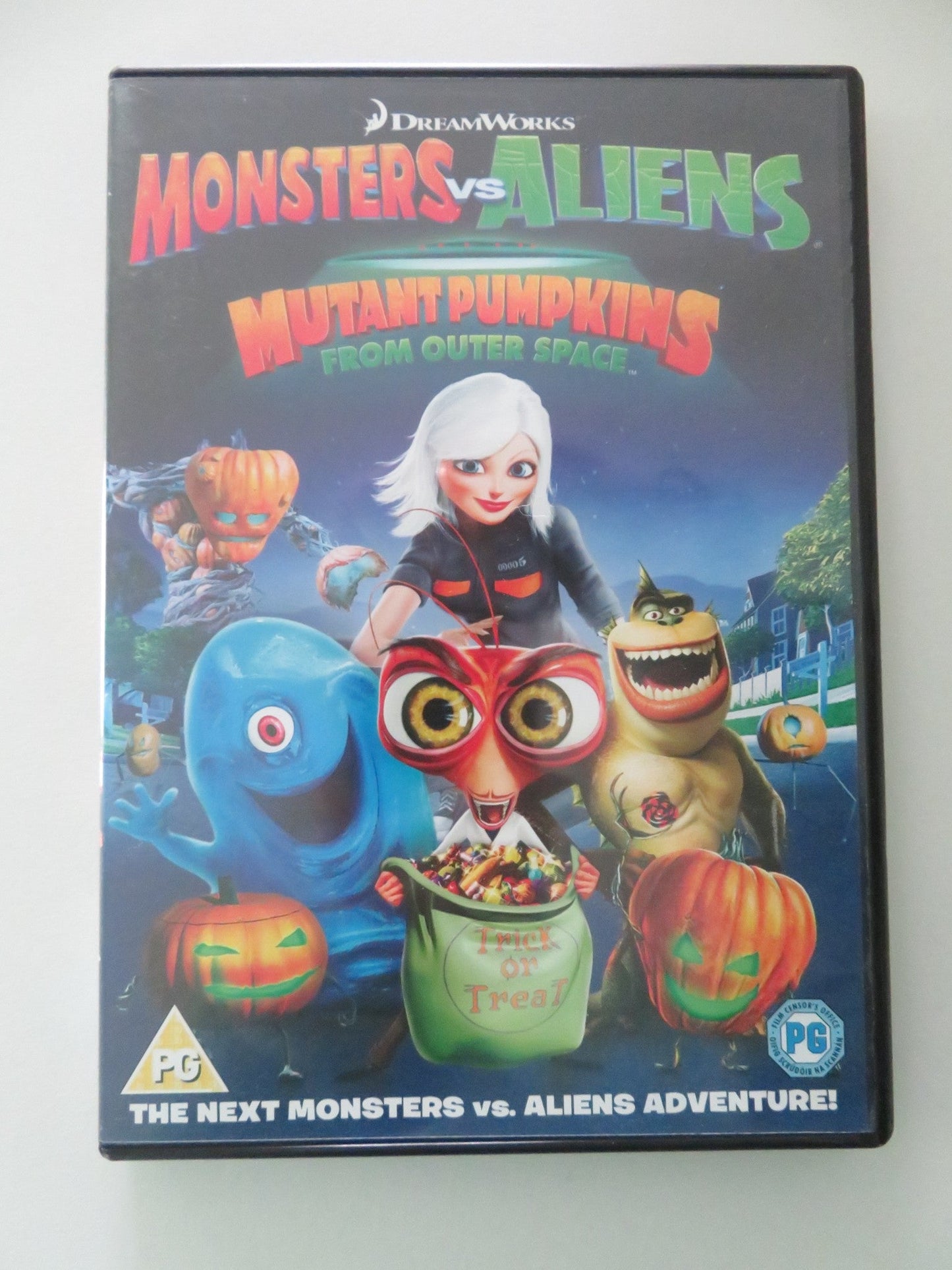 Monsters vs Aliens: Mutant Pumpkins from Outer Space (DVD) 2009 Region 2 Movie posters