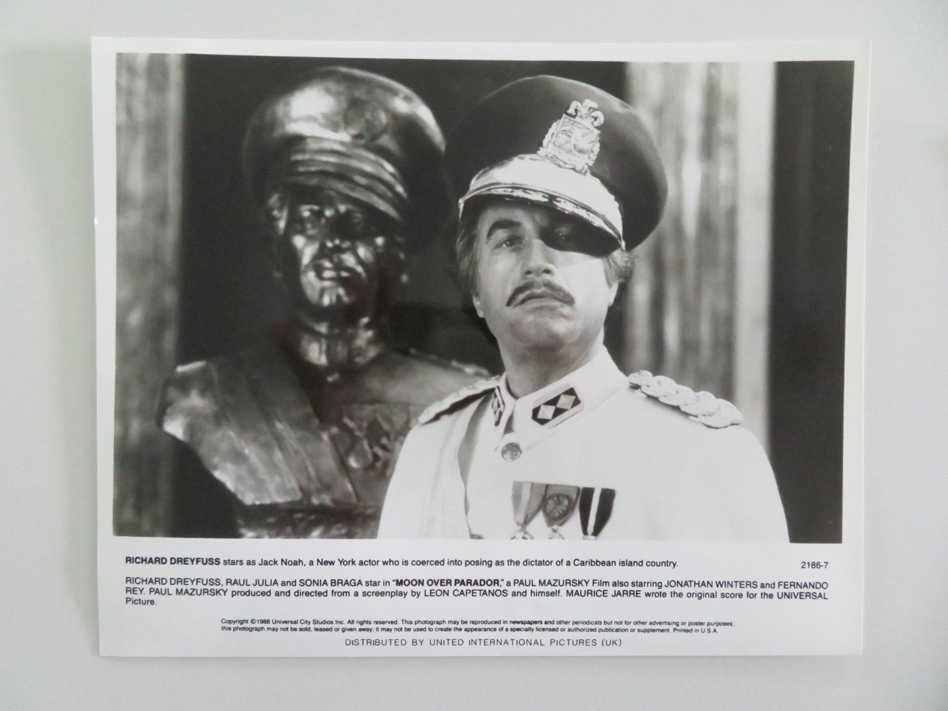 MOON OVER PARADOR MOVIE STILL PHOTO LOT OF 3 RICHARD DREYFUSS RAUL JULIA 1988 Movie posters