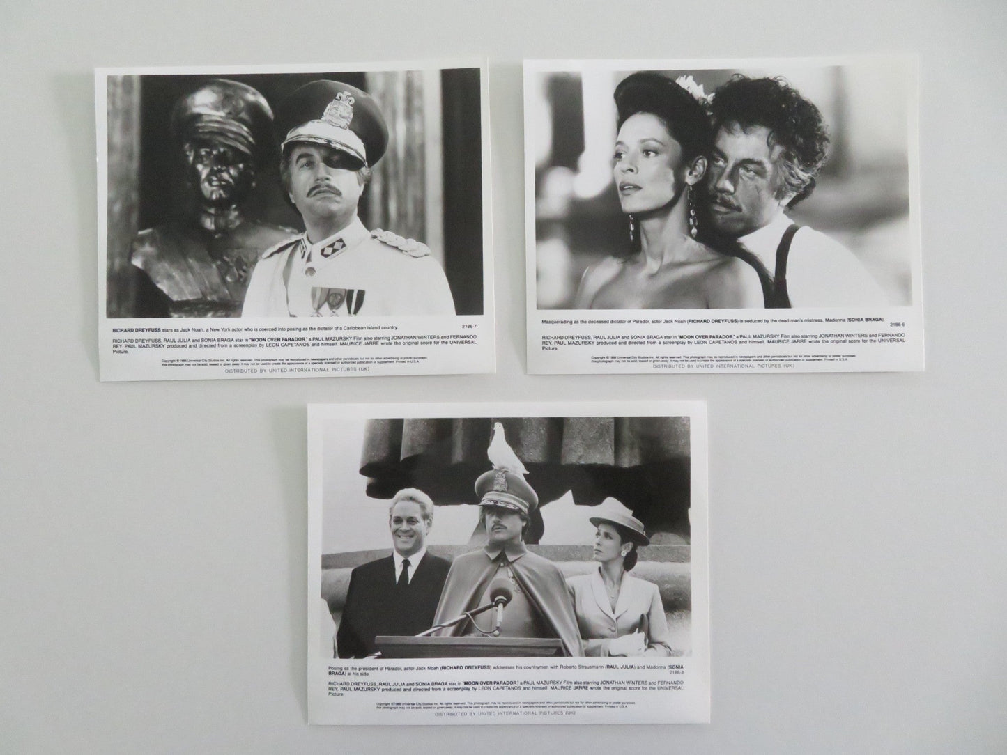 MOON OVER PARADOR MOVIE STILL PHOTO LOT OF 3 RICHARD DREYFUSS RAUL JULIA 1988 Movie posters