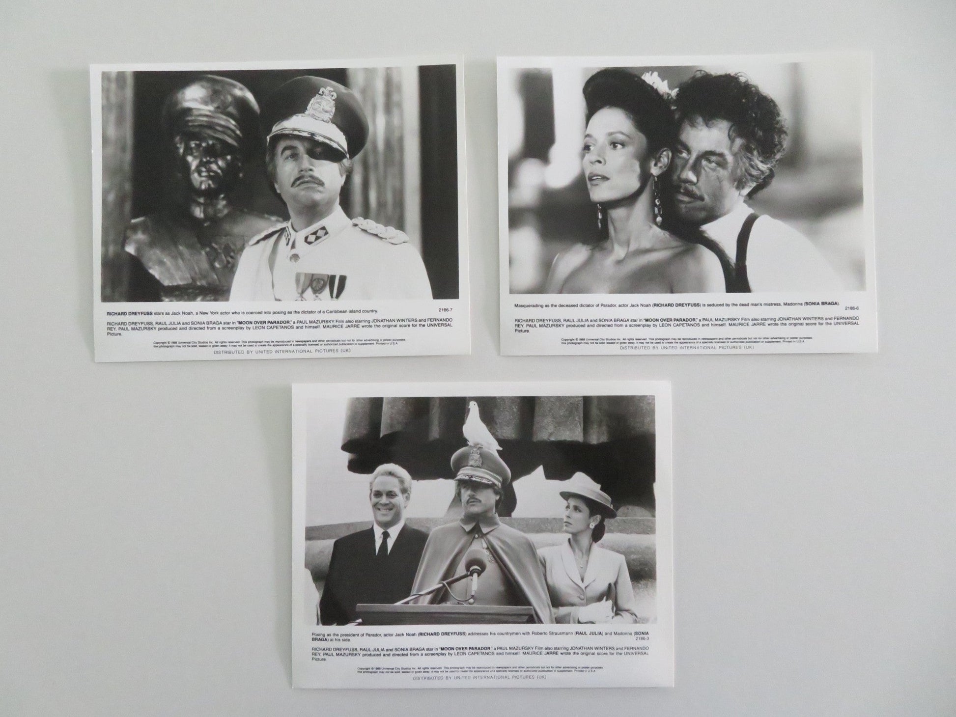 MOON OVER PARADOR MOVIE STILL PHOTO LOT OF 3 RICHARD DREYFUSS RAUL JULIA 1988 Movie posters