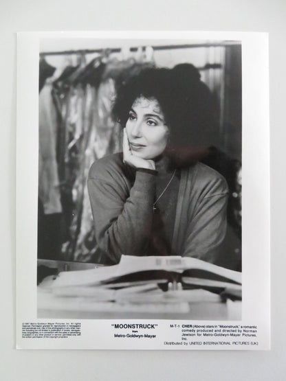 MOONSTRUCK - A MOVIE STILL PHOTO LOT OF 4 CHER NICOLAS CAGE 1987 Movie posters