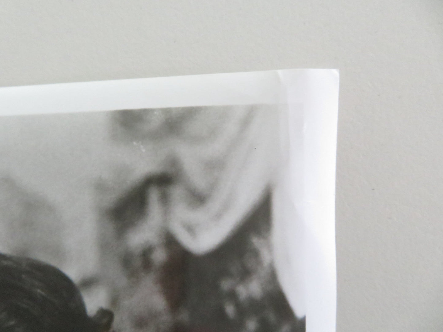 MOONSTRUCK - B MOVIE STILL PHOTO CHER DANNY AIELLO 1987 Movie posters