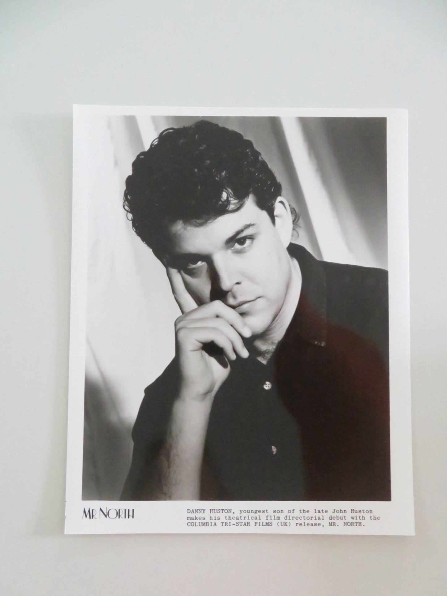 MR. NORTH MOVIE STILL PHOTO LOT OF 8 ROBERT MITCHUM ANJELICA HUSTON 1988 Movie posters