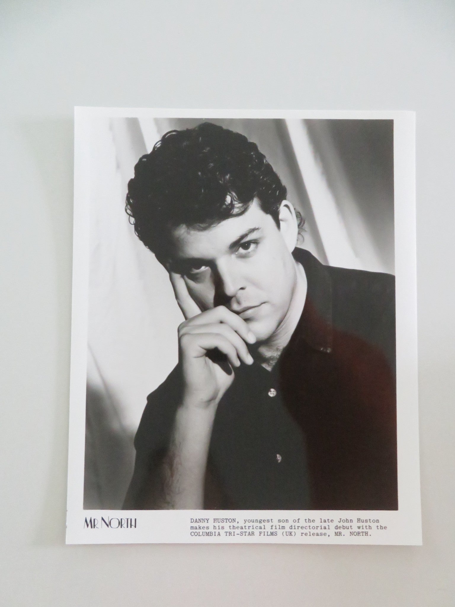 MR. NORTH MOVIE STILL PHOTO LOT OF 8 ROBERT MITCHUM ANJELICA HUSTON 1988 Movie posters