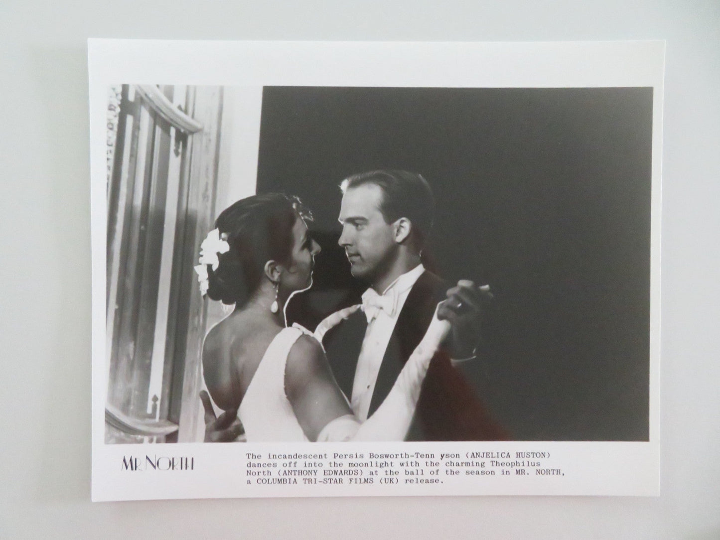 MR. NORTH MOVIE STILL PHOTO LOT OF 8 ROBERT MITCHUM ANJELICA HUSTON 1988 Movie posters