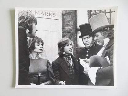 MR. QUILP MOVIE STILL PHOTO LOT OF 4 ANTHONY NEWLEY JILL BENNETT 1975 - Rendezvous Cinema