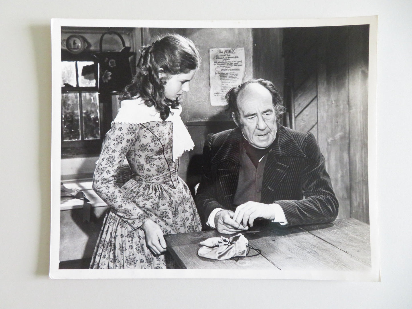 MR. QUILP MOVIE STILL PHOTO LOT OF 4 ANTHONY NEWLEY JILL BENNETT 1975 - Rendezvous Cinema