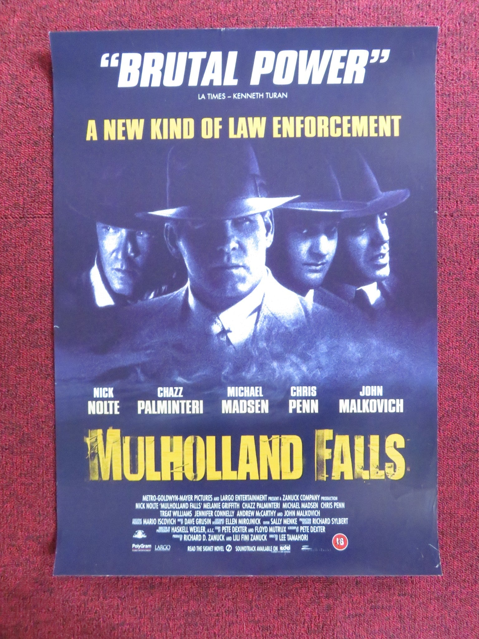 MULHOLLAND FALLS VHS VIDEO POSTER NICK NOLTE CHRIS PENN 1996 Rendezvous Cinema Movie posters