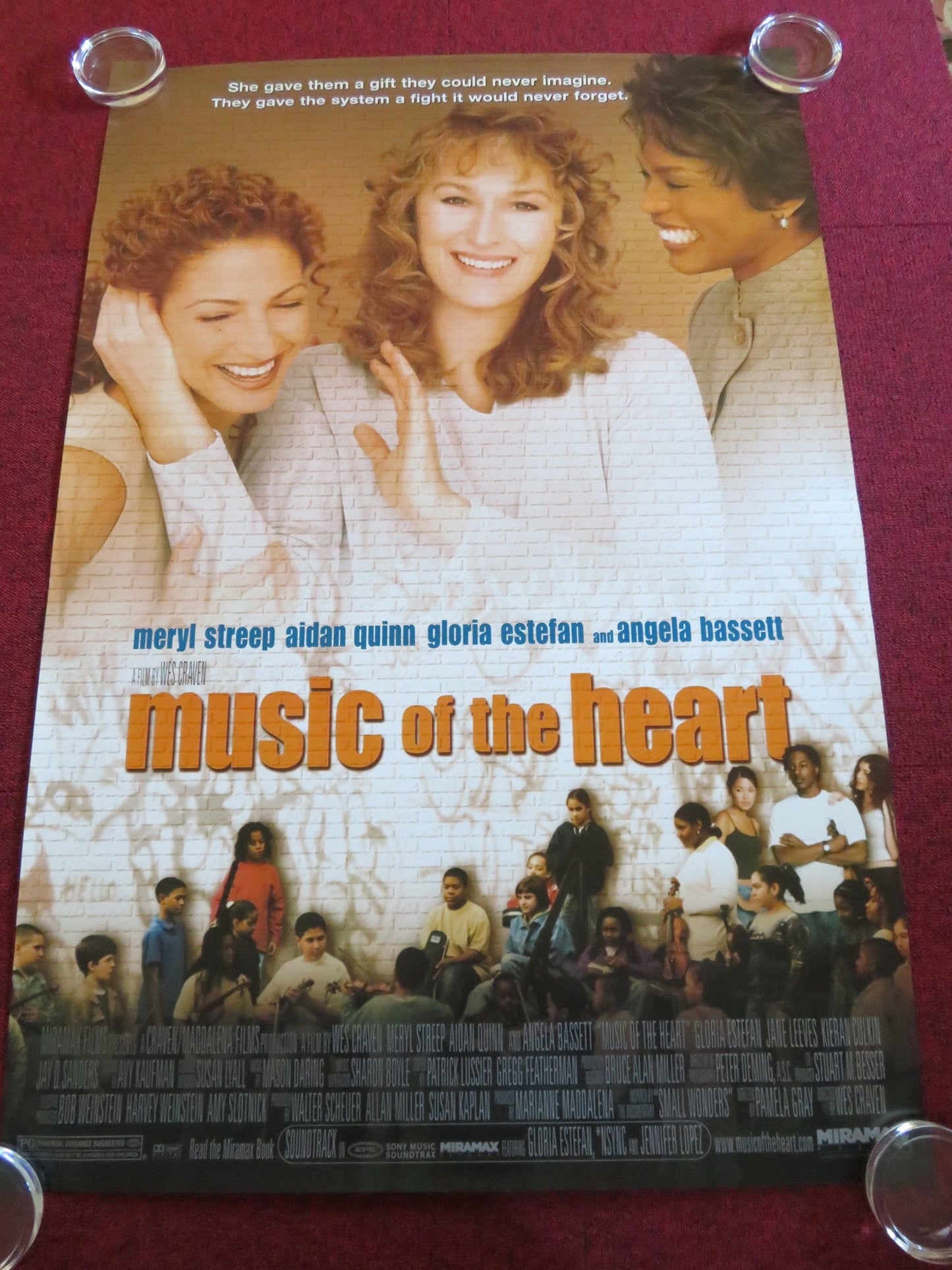 MUSIC OF THE HEART US ONE SHEET ROLLED POSTER MERYL STREEP ANGELA BASSETT 1999 Rendezvous Cinema Movie posters