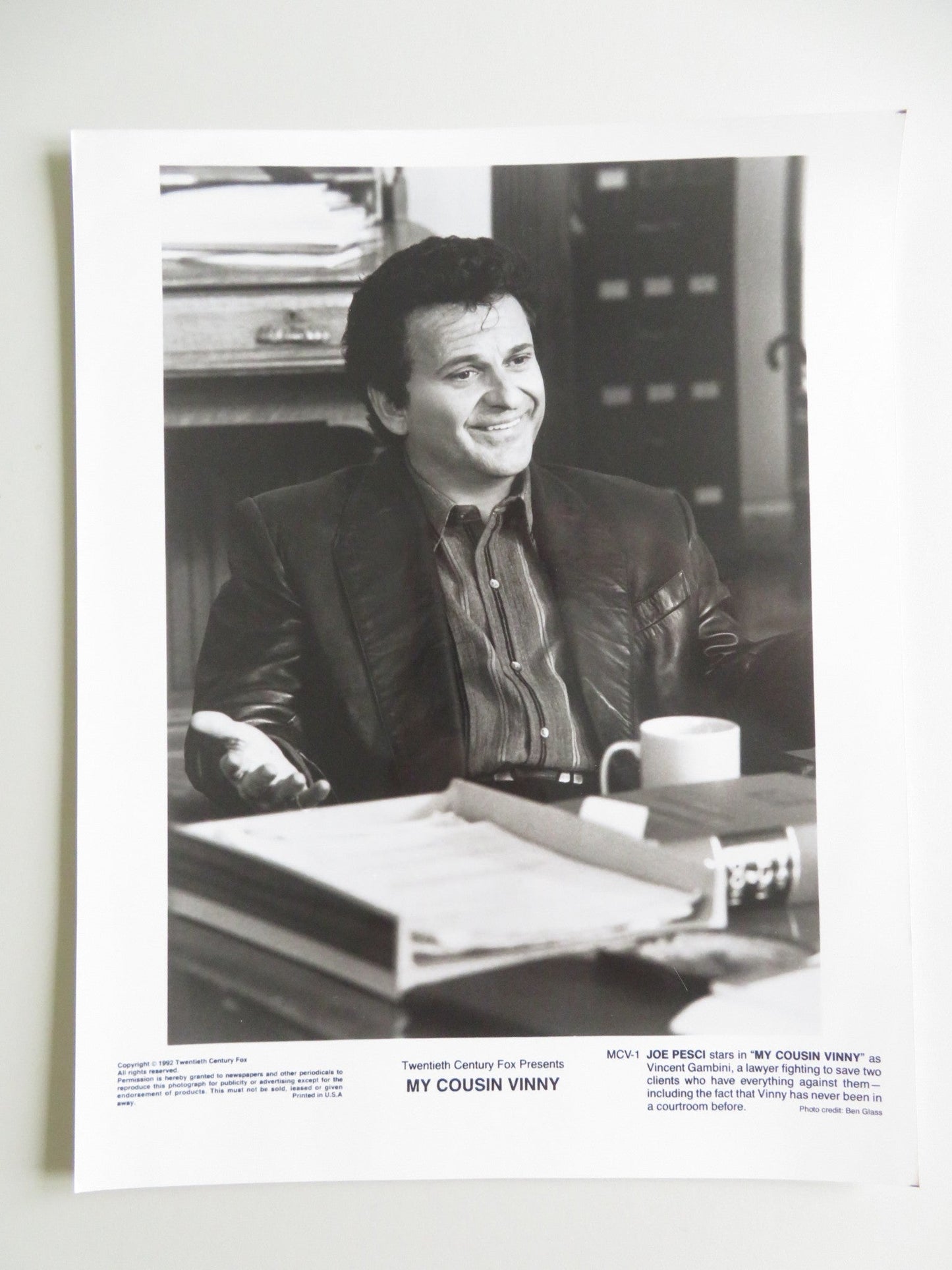 MY COUSIN VINNY MOVIE STILL PHOTO LOT OF 2 JOE PESCI RALPH MACCHIO 1992 - Rendezvous Cinema