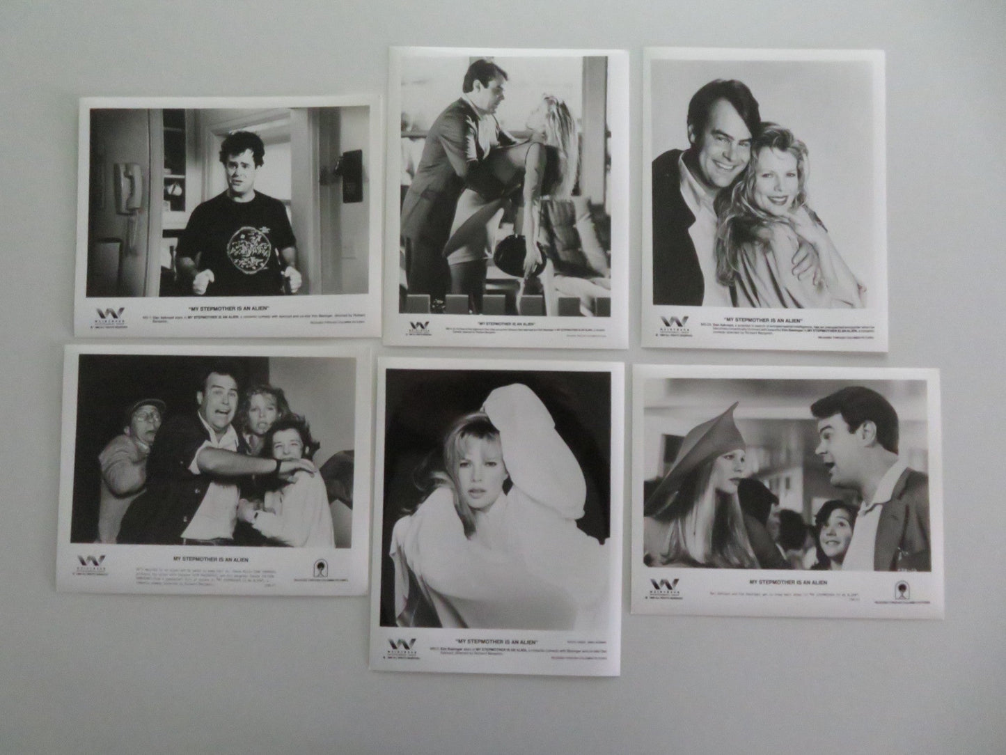 My Stepmother Is An Alien - B MOVIE STILL PHOTO LOT OF 6 DAN AKYROYD 1988 Movie posters