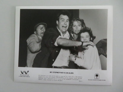 My Stepmother Is An Alien - B MOVIE STILL PHOTO LOT OF 6 DAN AKYROYD 1988 Movie posters