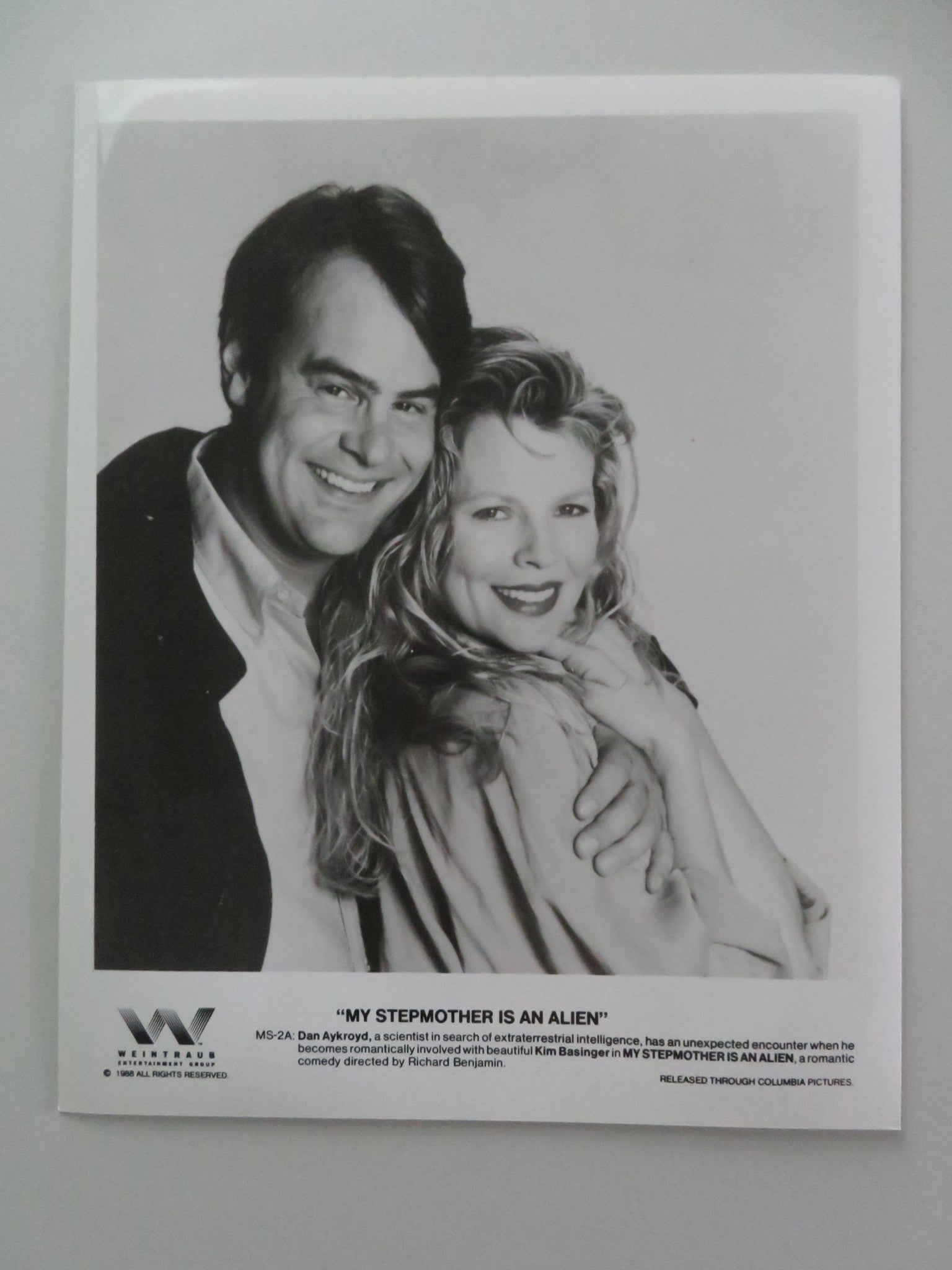 My Stepmother Is An Alien - B MOVIE STILL PHOTO LOT OF 6 DAN AKYROYD 1988 Movie posters