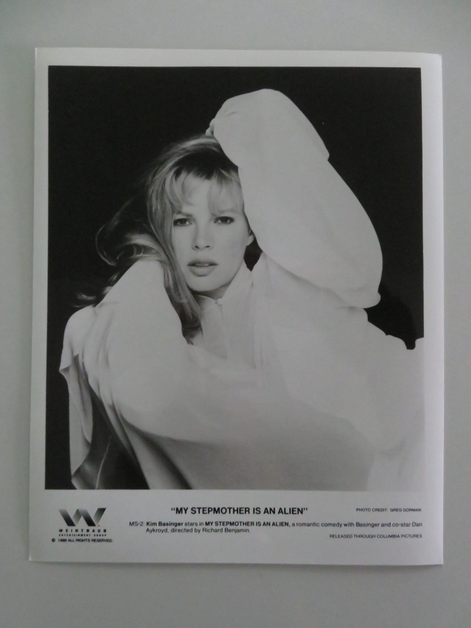 My Stepmother Is An Alien - B MOVIE STILL PHOTO LOT OF 6 DAN AKYROYD 1988 Movie posters