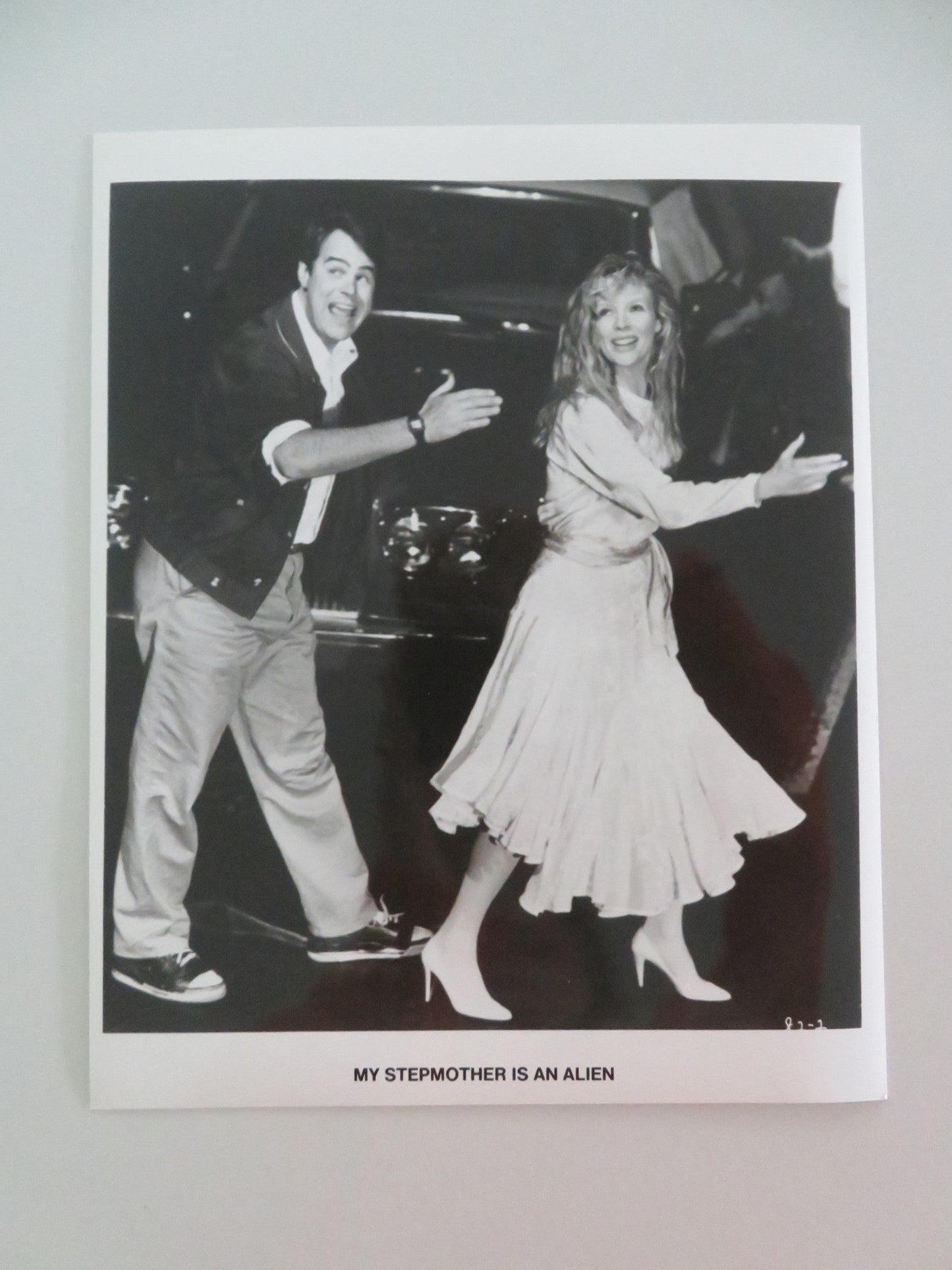 MY STEPMOTHER IS AN ALIEN MOVIE STILL PHOTO LOT OF 5 DAN AYKROYD BASINGER 1988 Movie posters