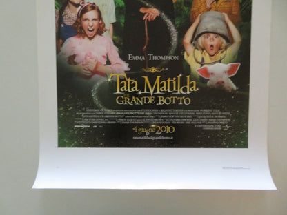 NANNY MCPHEE RETURNS ITALIAN LOCANDINA POSTER EMMA THOMPSON ASA BUTTERFIELD 2010 Movie posters