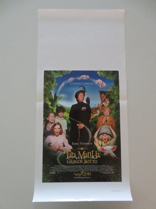 NANNY MCPHEE RETURNS ITALIAN LOCANDINA POSTER EMMA THOMPSON ASA BUTTERFIELD 2010 Movie posters