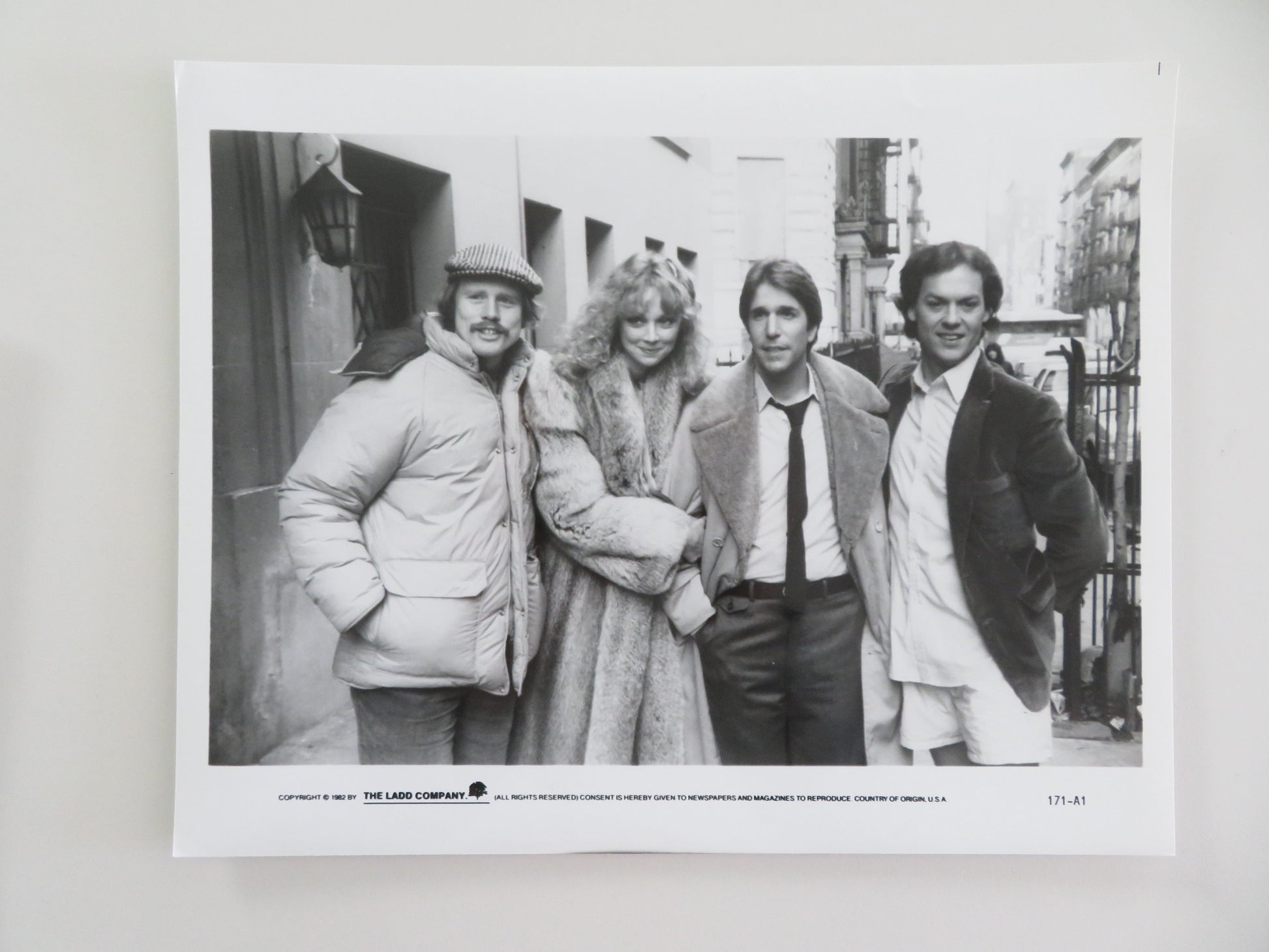 Night Shift - A Movie Still Photo Lot Of 7 Henry Winkler Michael Keaton 1982 Movie posters
