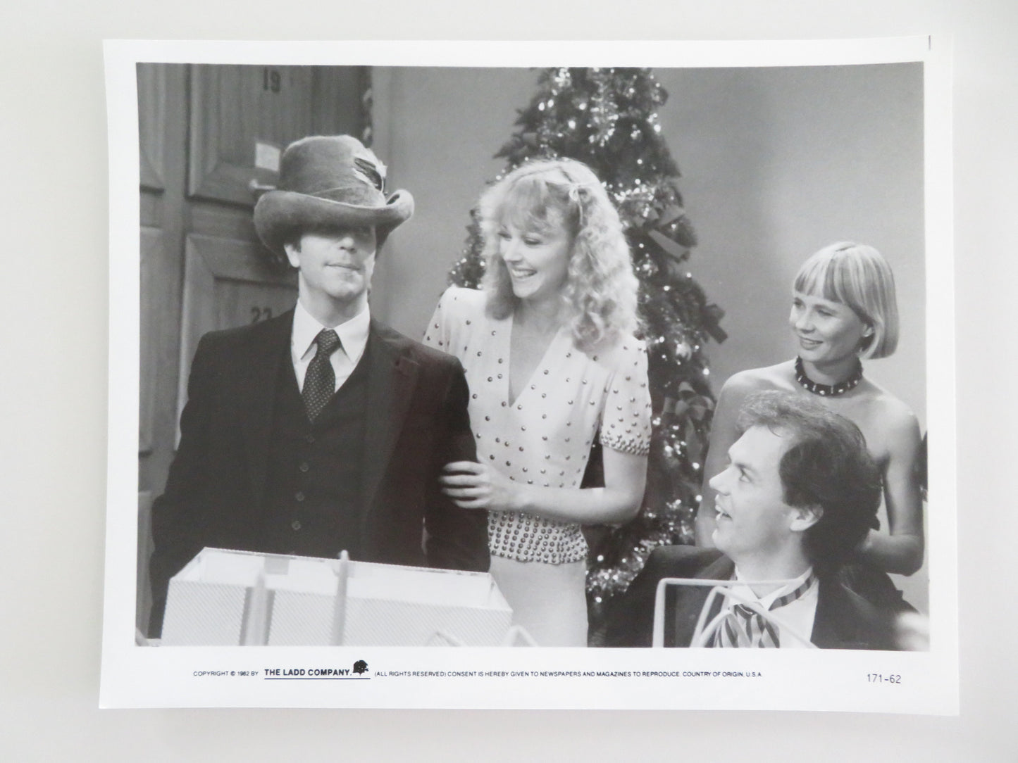 Night Shift - A Movie Still Photo Lot Of 7 Henry Winkler Michael Keaton 1982 Movie posters