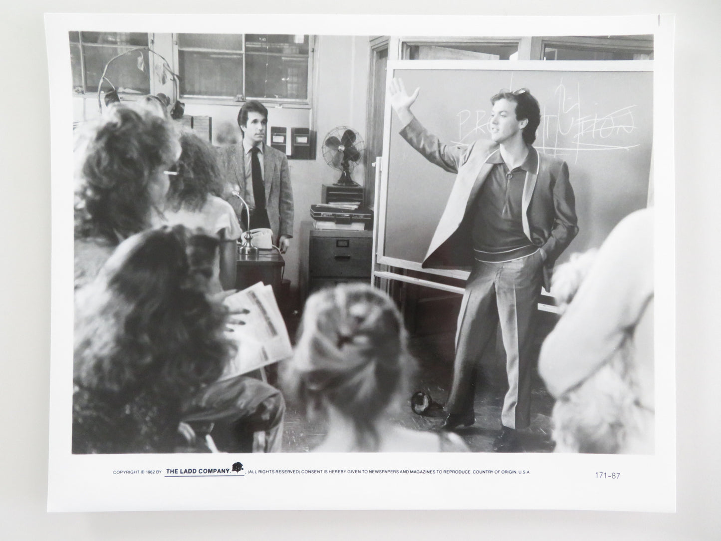 Night Shift - A Movie Still Photo Lot Of 7 Henry Winkler Michael Keaton 1982 Movie posters
